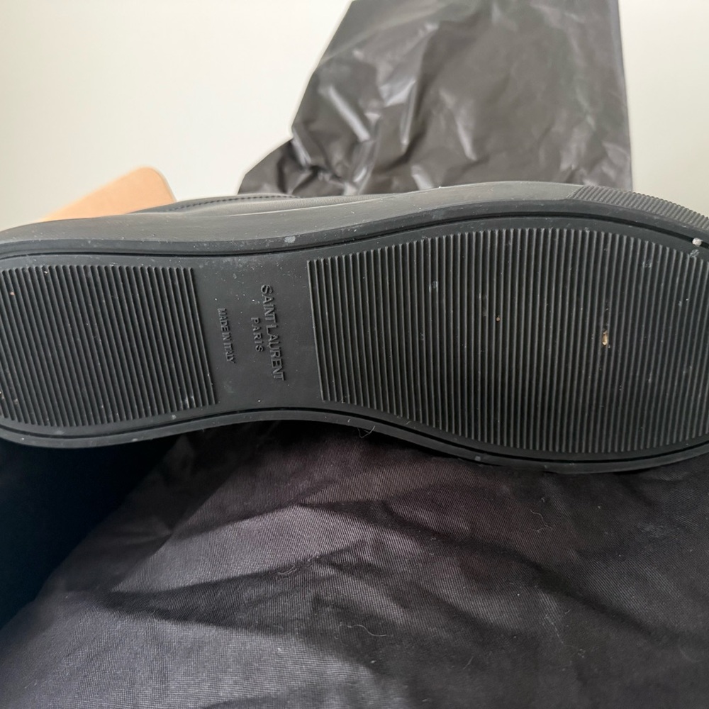 Saint Laurent Paris Brooklyn Andy Low-Top Sneaker - Picture 7 of 7